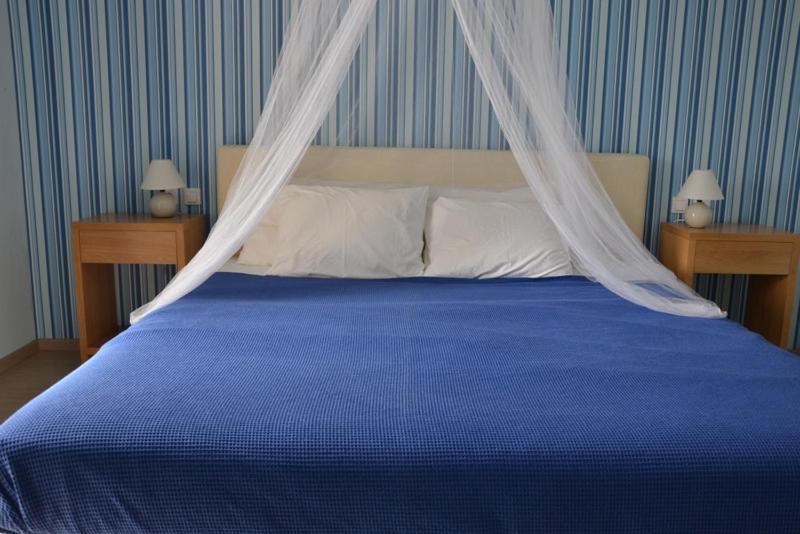 Valente Perlia Rooms Poros Town Exterior foto